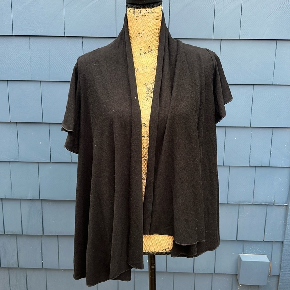🖤🖤🖤Nally and Millie black cover up cardigan trapeze riffle cap sleeve S / M